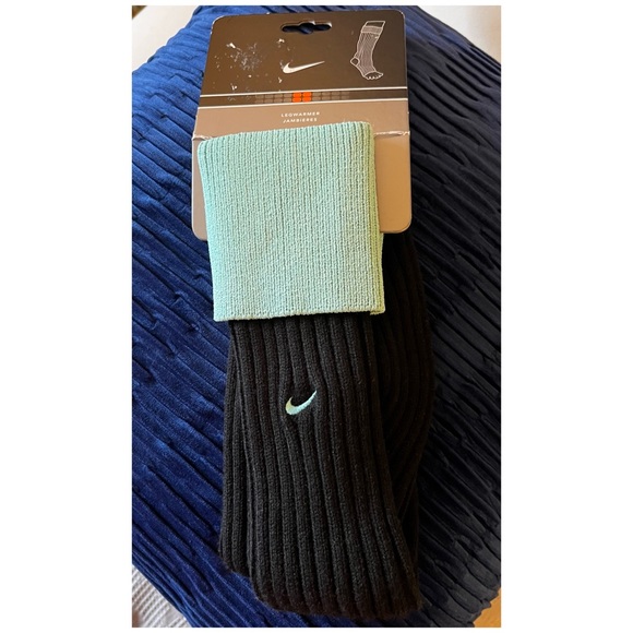 Nike Black & Blue OS WOMENS Leg Warmer - NEW - Picture 1 of 6